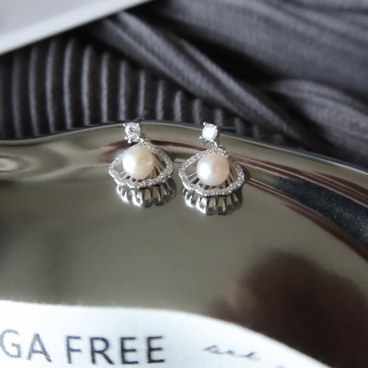 Seashell Akoya Pearl Earrings