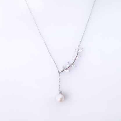 Leaf Akoya Pearl Necklace