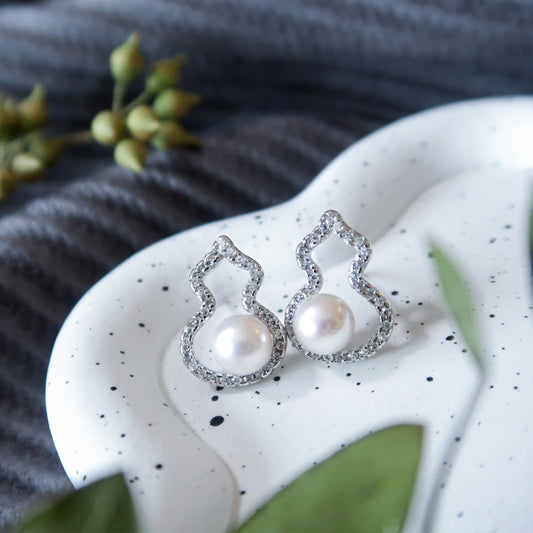 Gourd Akoya Pearl Earrings