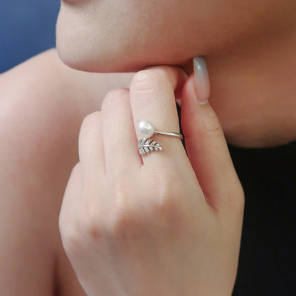 Leaf Akoya Pearl Ring